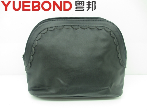 Cosmetic bag